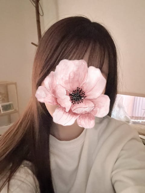 こんにちは😊
本日も出勤してます♡
最近寒いですが、みんななにしてるのかな？😶‍🌫️😶‍🌫️