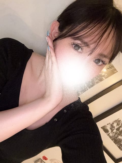 来週久しぶりに皆さんと会えるのを楽しみにしてます🙌
明日は皮膚科に行ってきます🪄︎︎✨