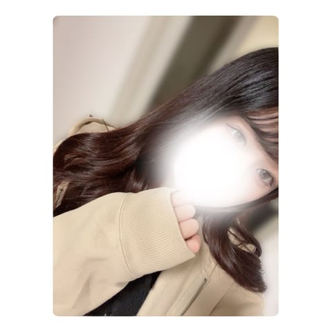 こんにちは🍙

飛鳥です

本日4日はお昼出勤です✨

太陽の光を浴びるべく、最近はたまーーーに昼の時間にお邪魔させてい