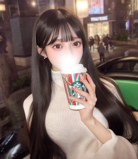 突然の🧊です😭
2000人のフォロワーさんたち帰ってきて、、（ ;  ; ）💧

日本橋ベルファームのももかです🍑
リポ