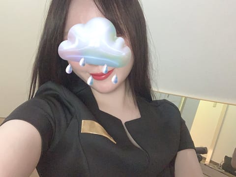 みれいです🈁✨

今日8/13は21:00~で国分寺roomにて
お待ちしてます💍

しばらく出勤していない間に
制服が