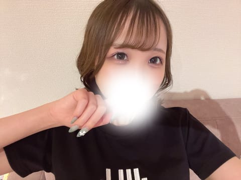 19:30から秋葉原ルームですよ〜(*^^*)今日も待ってます😚雨も止んだし会いに来てね〜！
