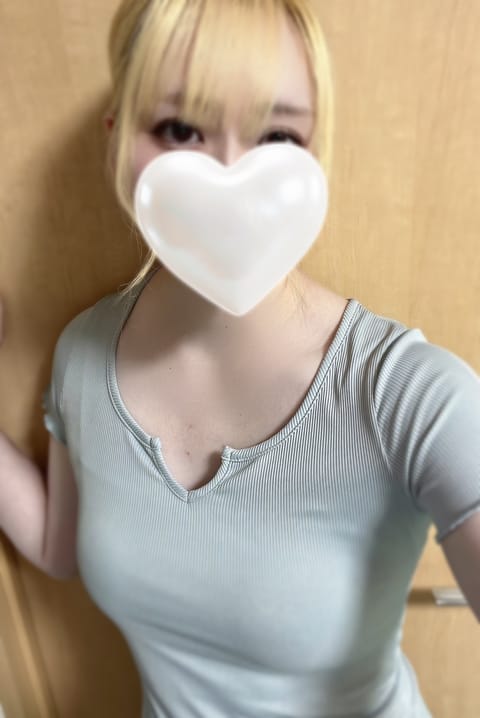 お外が暑い〜🫠
今日は調布ルームに出勤中です😌🤍
お時間合いそうな方ぜひ✨️