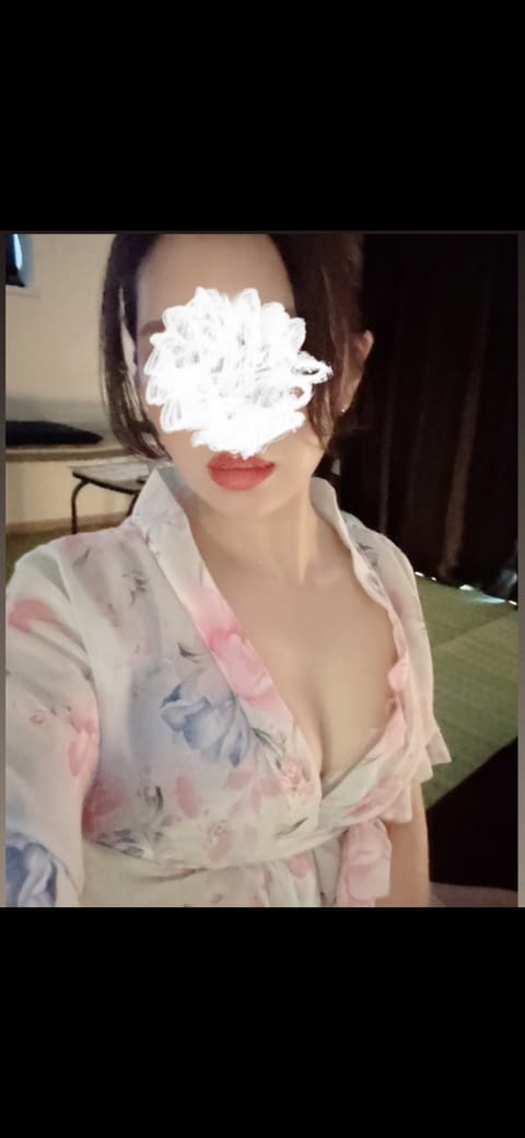 昨夜も本日もたくさんのご予約ありがとう
ございました🙌🙌🙌

悪天候のなか、来ていただき感謝です🥹🤍

次回は6/27（