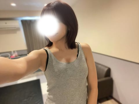 こんばんは！羽田あみです🪽✨
(🧊から復活、、！泣)

8月1発目、早速指名とご予約ありがとうございました！🈵✨

会え