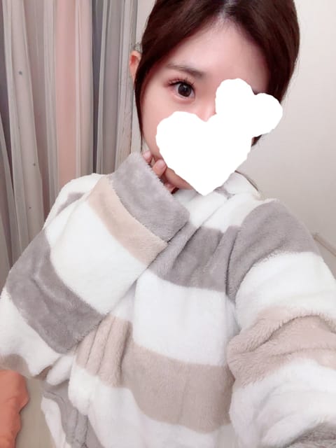 出勤したよー♡

今日は夜中の3時までいます🍀

会えますか？？