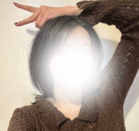 こんばんわ〜
明日の夜いまーす(ᐢᴖ ·̫ ᴖᐢ)♩
21:00〜スタートです！
深夜はじめて！わくわく