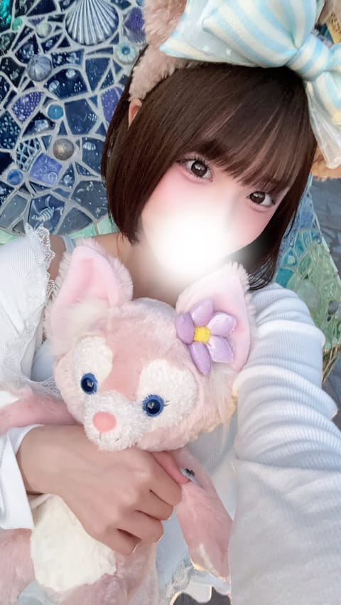 本日出勤です🌼
ご予約15:20～2、3名様ご案内できますのでお待ちしてます♡

今週最後なので会えるお兄様いませんかっ