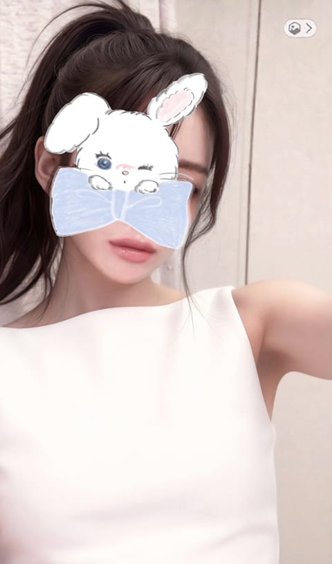 本指様が、予約時間過ぎてもいらっしゃらず、お寝坊されちゃったかも、、🥺🥺
でもせっかく時間空いたのでスタバでゆっくり☕️