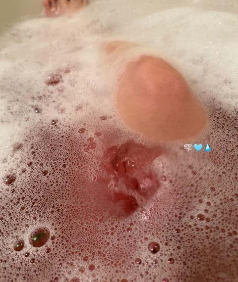 あわあわ🛁🫧

あわあわじゃなくてヌメヌメイチャイチャしよ？♡

心も身体もトロトロになりたくないの？