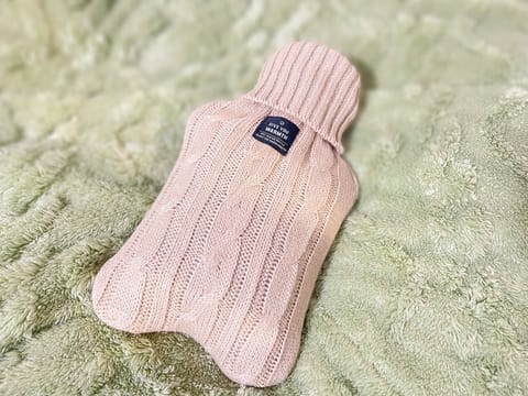 湯たんぽ購入しました〜🥰♨️

ルーム暖めておりますが、「体が冷えやすい」「寒い」等ございましたら施術中に使用可能なので