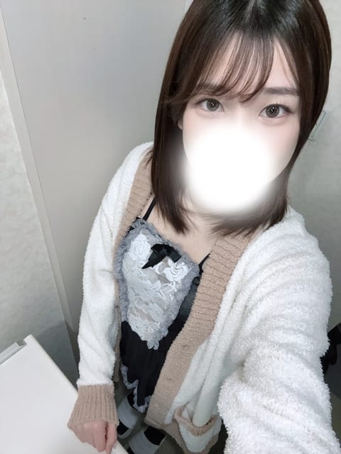 こんにちは☀️
本日出勤します！！
ご予約ありがとうございます💕