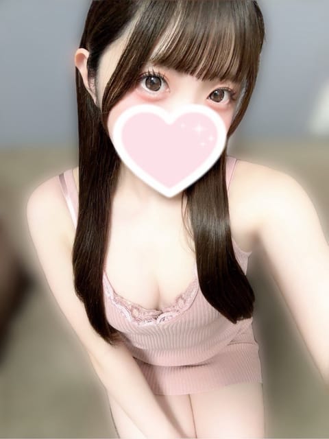 明けましておめでとうございます🎍✨️
今年も宜しくお願いします♡⃛

本日 22:00～4:30 北千住ルーム
にて出勤