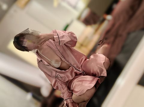 本日15:00〜4:00まで池袋ルーム出勤してます🥰

最短18:30〜🈳

金夜一緒に過ごそう、まってるね˶˙ᵕ˙ )
