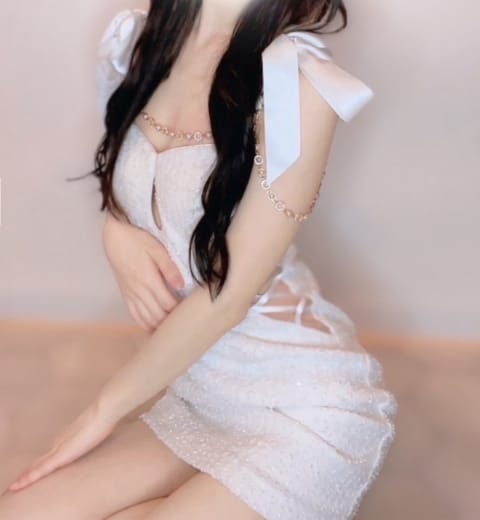 はじめまして！
エルテラス🔗https://esthetic-salon-tokyo.com/therapist/635