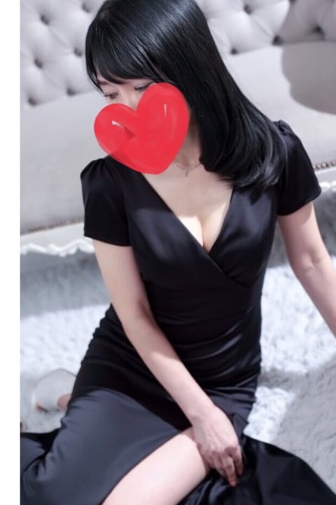こんにちは❣️お疲れ様です☕️携帯はロックかかってるので見られませんが

ふいに人に写メを見せる時、開くとびっくりします