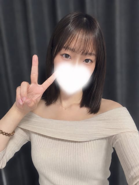 やっほー♡本日20時~翌5時までいます✨
六本木でまってるよー🥰