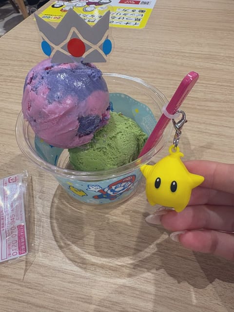 布団からこんばんはヽ(^0^)

初めてドバイチョコ（？食べたんだけど
なんで今まで食べてなかったんだろー😭😭てくらい美