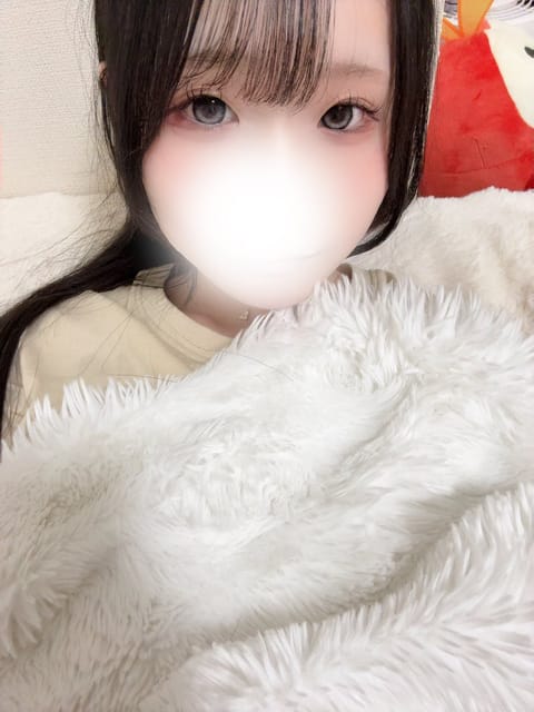 布団からこんばんはヽ(^0^)

初めてドバイチョコ（？食べたんだけど
なんで今まで食べてなかったんだろー😭😭てくらい美