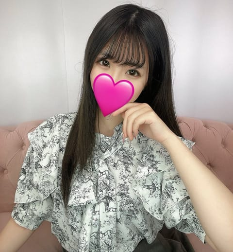 本日21：00〜5：00の出勤です🩵

事前予約してくださっているお兄様方
ありがとうございます😭

本日の最短のご案内