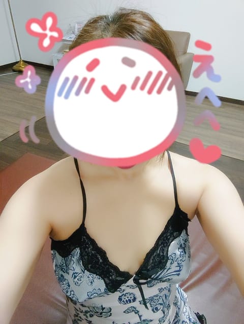 ✲ﾟ*•(*･ω･*)おはようございます❣

本日10時~16時出勤してます😊✨

お待ちしています🎶