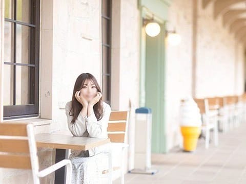 今日は桜を見に行ってきたけどちょっと早かったみたい🤣🌸
満開になったらまた見たいな〜っ！

ちょっとお休みしていましたが