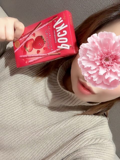 きょうのおやつ❤️

お客様から
先ほど差し入れでいただいた
ポッキーつぶつぶいちご🍓🍪

実は出勤前に同じの買っちゃう