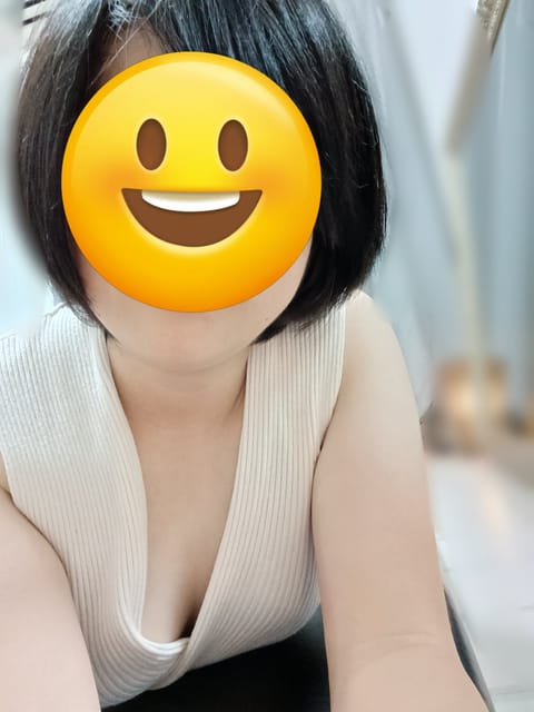 今日も20:00〜翌5:00までいます🌙

1週間お疲れさまでした☺️
週末の夜、のんびり癒されに来ませんか？🫧

会い