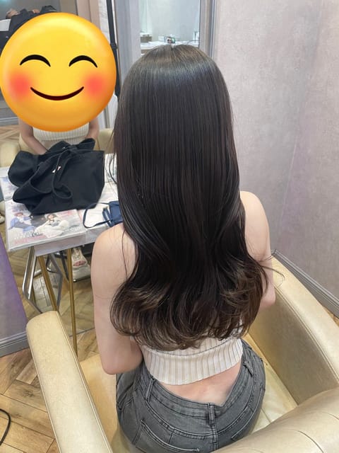 腰にデニムのあとついてた。
