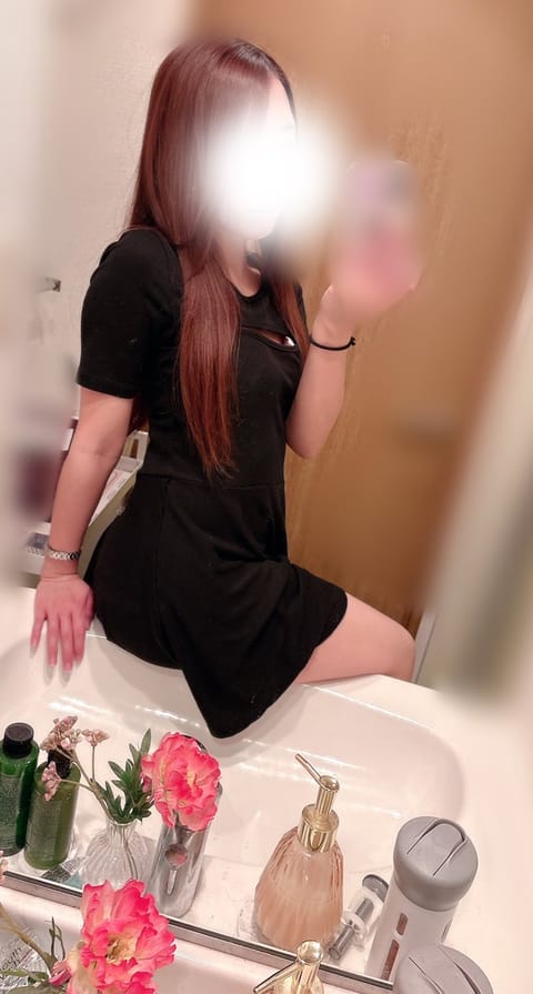 退勤しました！
今日も優しいお兄さんでよかった〜♡♡ 
 
また明日もいますので、今日来れなかった仲良しさんもお待ちして