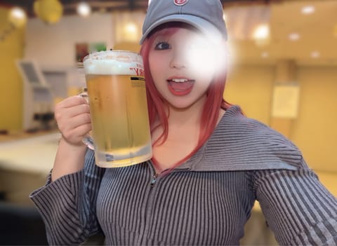 GW突入だぁぁーーー‼️‼️‼️
うぉーーー‼️‼️‼️

🍺🍺顔並のデカさの特大ジョッキ🍺🍺