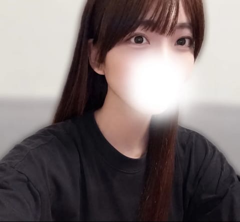 こんにちは‪🔆‬

本日も出勤です！
最近髪がかなり長くなって嬉しい☺️
ヘアアレンジたくさん楽しみたいな〜🫶🏻

お部