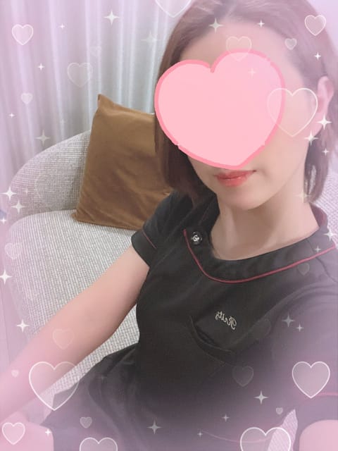 本日は、皆様T様🥰
いつもありがとうございます🌸

次回出勤は
4/11（土）　10〜15時

ご予約、お問合せお待ちし