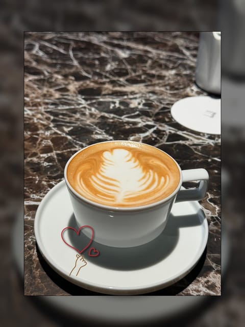 久々にカフェでゆっくり時間
☕️(*ˊᗜˋ*)♡
映画観に行きたい◡̈*

来週は23日（火）のみ出勤です
今週もありが