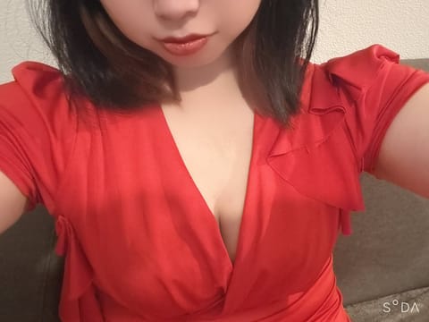 しゅっきーん！
12時から予約いれてくれたかた
ありがとうございます(๑° ꒳ °๑)！
14時からの施術受付できます🎀
