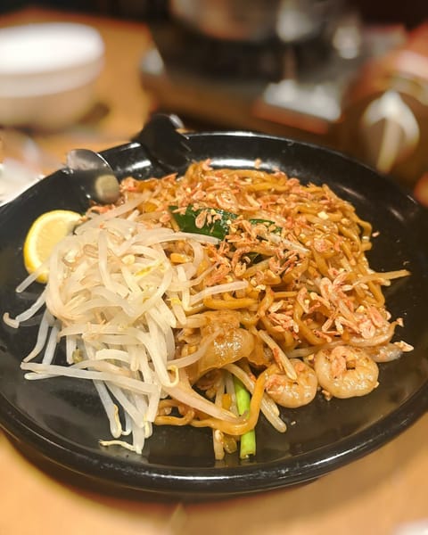 昨日は美容Day((o(｡･ω･｡)o))💕
美容室いってまつげもパーマしてきたよ🎶
夜はまた🇹🇭料理を食べに行ってきた