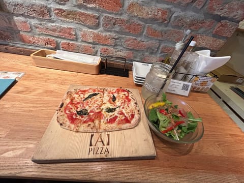 ずっと行ってみたかったおしゃれピザ🍕✨️