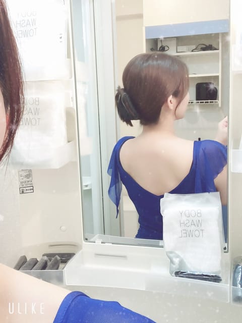 こんばんは🌟
本日23時までお部屋にいます😊
最終枠お待ちしております🥰