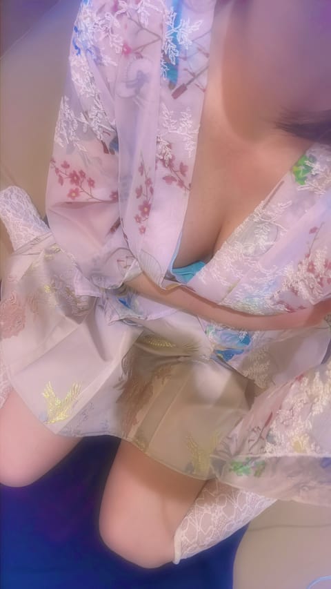 いつも本指指名ありがとうございます😊🧡
またお待ちしてますね！
気をつけてお帰りくださいくださいෆ˚*
和服どうですか？