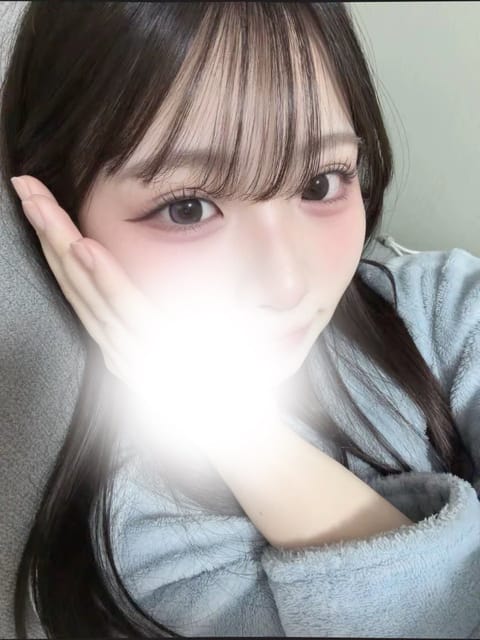 出勤しました‼️❣️❣️
本日もよろしくお願いします🫶🏻💖

13:00〜案内🉑です！
たくさん待ってるね💕