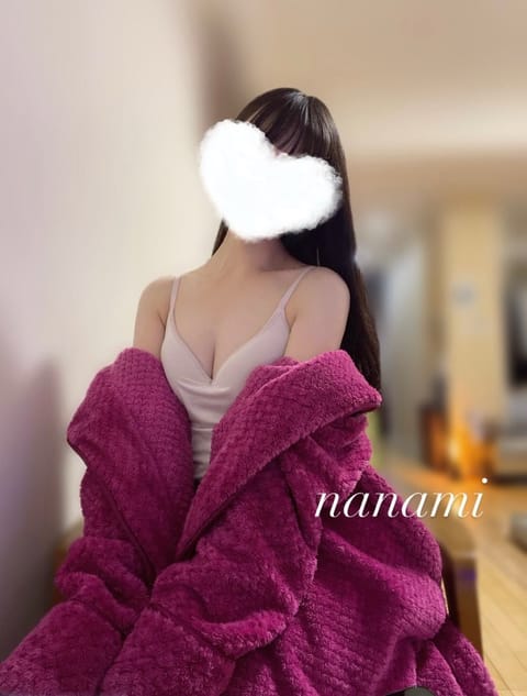 こんにちは👼🏻成瀬です🙂‍↕️💓
本日も12:00〜20:00でお部屋いてます！
事前予約くれてる本指名さん、ご新規さん