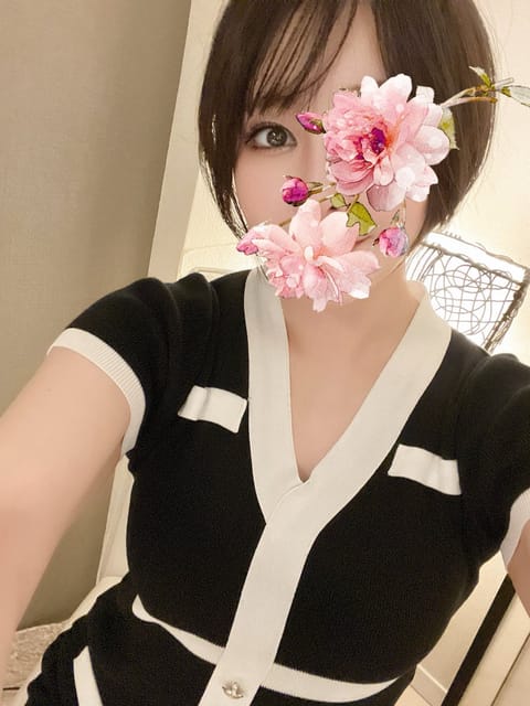 久々の更新でごめんなさい🙏
17(火)12:00~18:00飯田橋
20(金)19:00~23:00神楽坂A
ご予約待っ