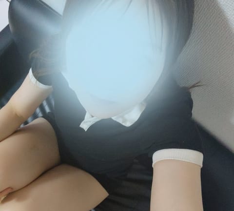 ただいま出勤中♫
@relaxation_tsu 
今日も寒いね(((寒ﾟДﾟ寒)))ｶﾀｶﾀ
癒されに来てね♫

出勤