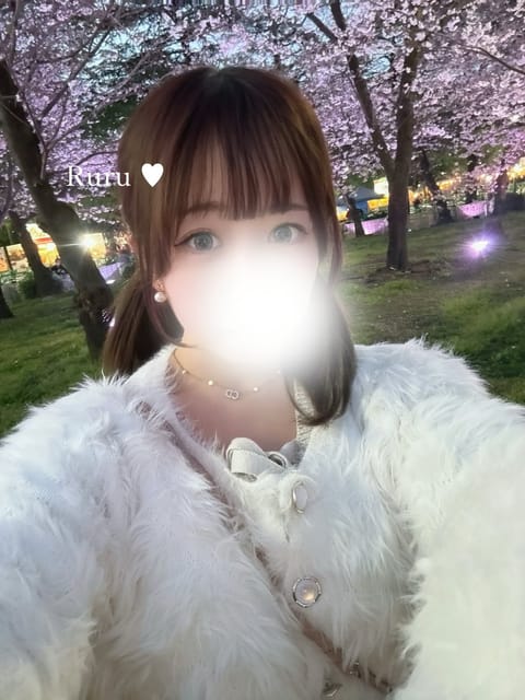 おはようございます❕

天気よくてお出かけ日和だね~
この前お花見してきました🌸

本日14:00だよ❕
