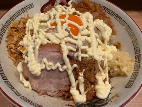 そうだ　この恋
まほろばアスタリスク
手のひらサイズの小さな恋
ずっと　遠くに感じる　君の笑顔
このまま　届かなくていい