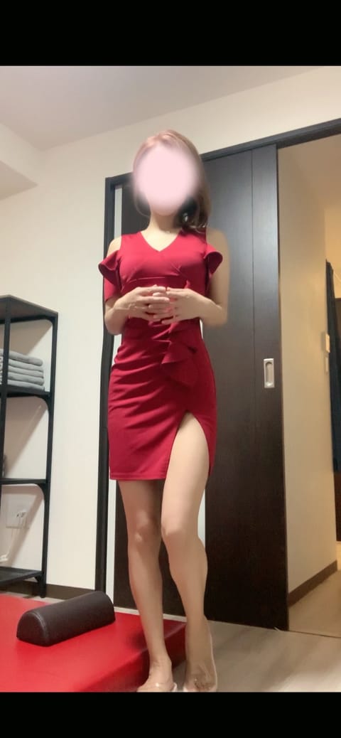 「疲れたな」と感じる日は、無理せず立ち止まってみませんか。
ここでは、誰にも邪魔されない静けさと、優しいアロマがあなたを