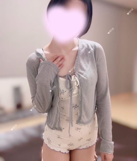 今日は美容院行ってきたよ💇‍♀️♡

火曜日も会いに来てくれてありがとうございました💗🈵
本指名様DAY🙌🏻

会えてと