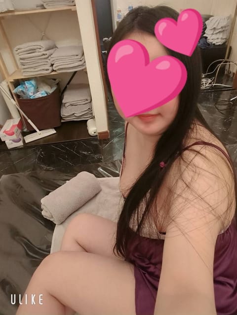 あけましておめでとうございます😊

里見要です✨

本日新年１発目の出勤です✨

10時〜２０時まで日本橋に出勤しており