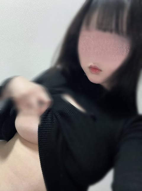 出勤してます꒰ ⑅˃̵o˂̵⑅ ꒱

珍しい時間帯で🈳ありです（｡･ω･｡）！
明日からのお仕事の活力に、お誘いまってま