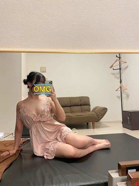 こんばんは🎶🎶
本日出勤してます！-᷅ ·̫ -᷄✧
23時までいるので気軽に遊びに来て欲しいな〜(ᐢ.  .ᐢ)

 